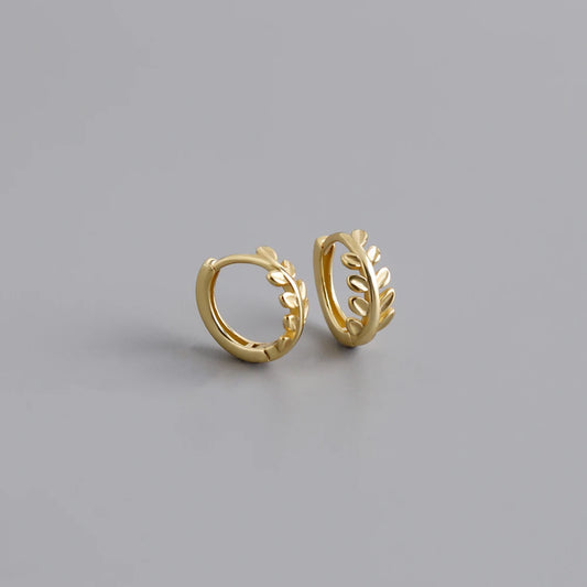 925 Sterling Silver Simple Fashion Leaf Huggies Hoop Earring for Women Classic Charm Plated 18k Gold Jewelry Ear Buckle